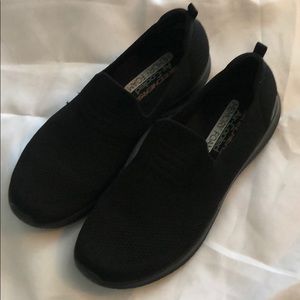 Sketcher size 9 slip on